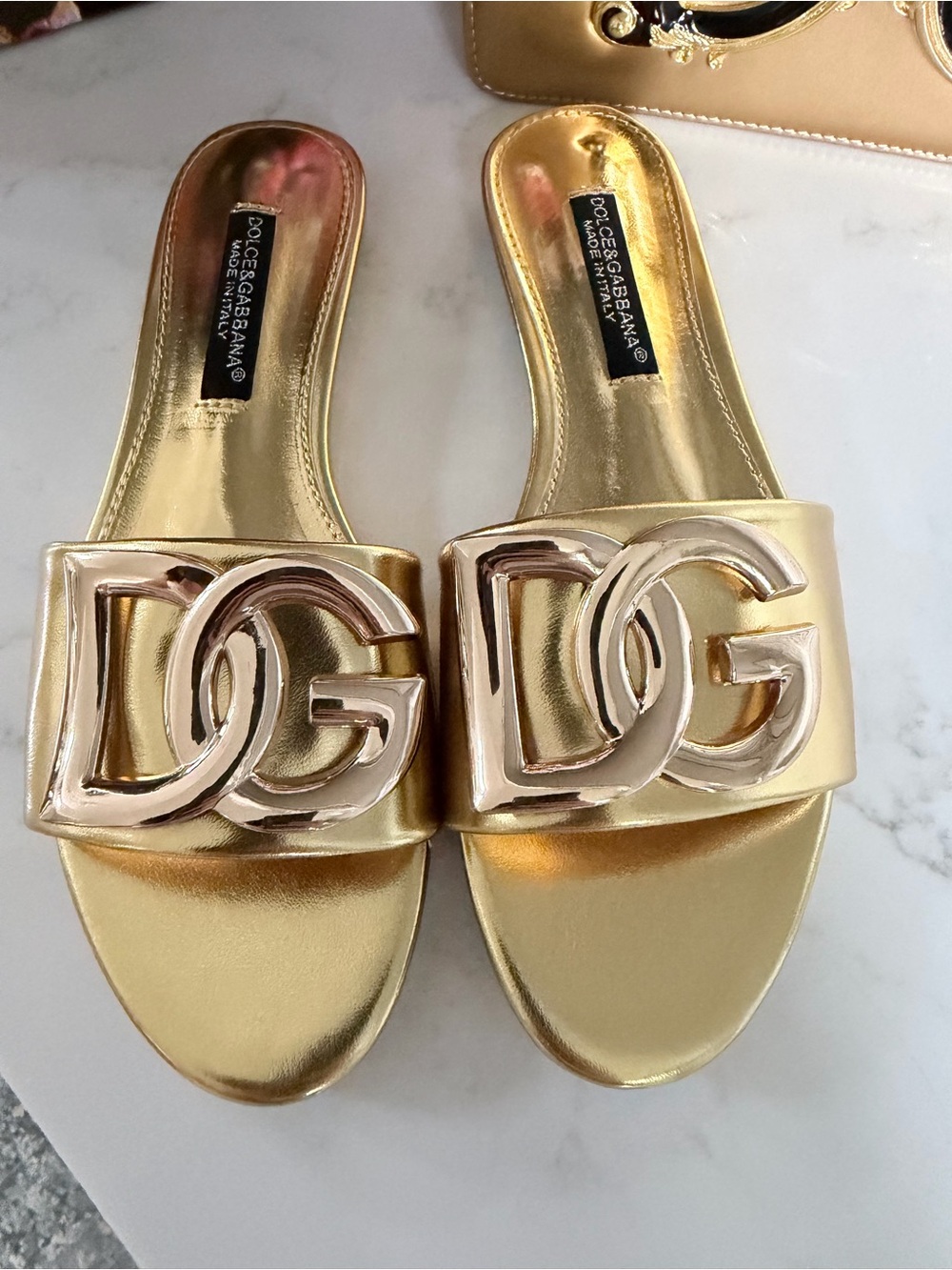 Metallic Gold Patent DG-Emblem Shoulder Bag with Matching Slides size 6 - Picture 5 of 16